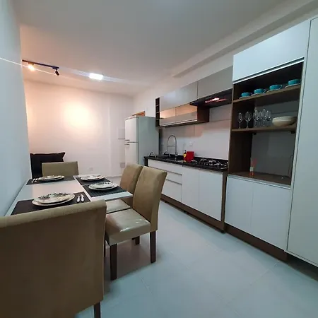 Apartamento novo , poucos metros da praia com WI FI-2